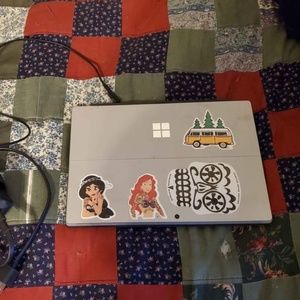 Microsoft Surface Pro 7 12.3 Inch Touchscreen Tablet PC Bundle with Type Cover +